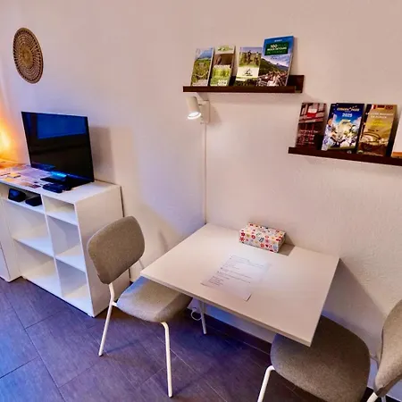 Cosy Centre *