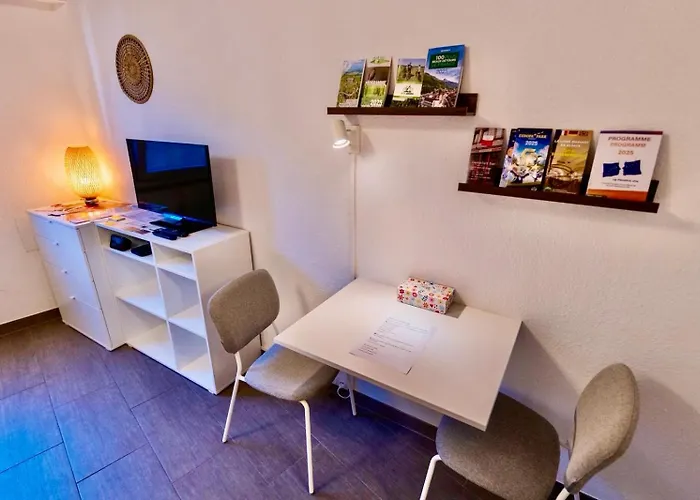 Cosy Centre *