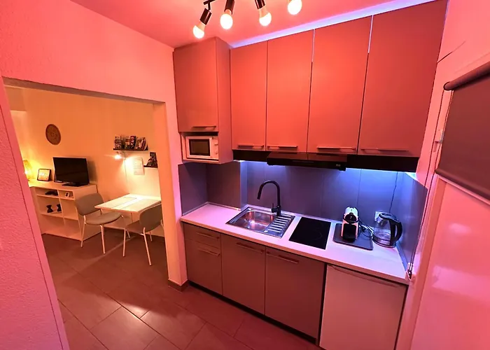 Cosy Centre *